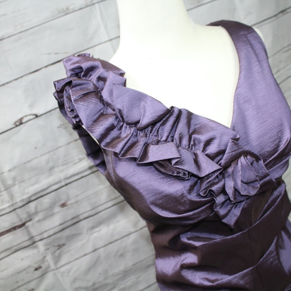 Rosette and Ruched Purple Party Dress - Picture 6 of 9
